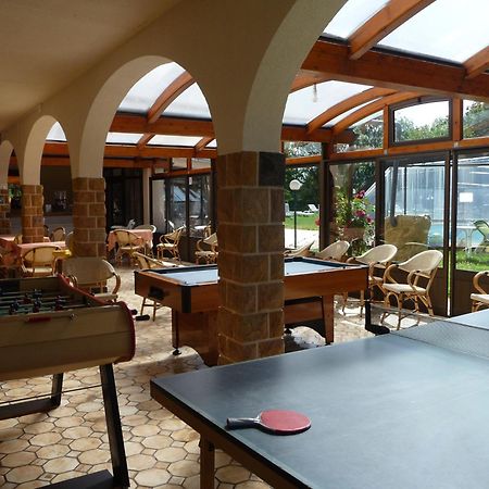Logis La Rose Des Vents Hotel Волвик Екстериор снимка
