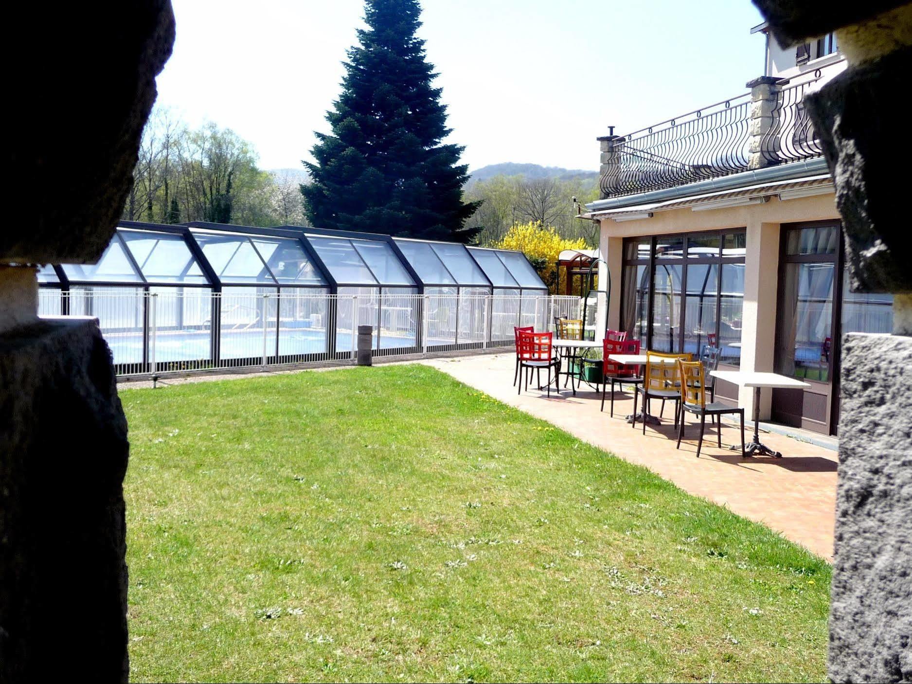 Logis La Rose Des Vents Hotel Волвик Екстериор снимка
