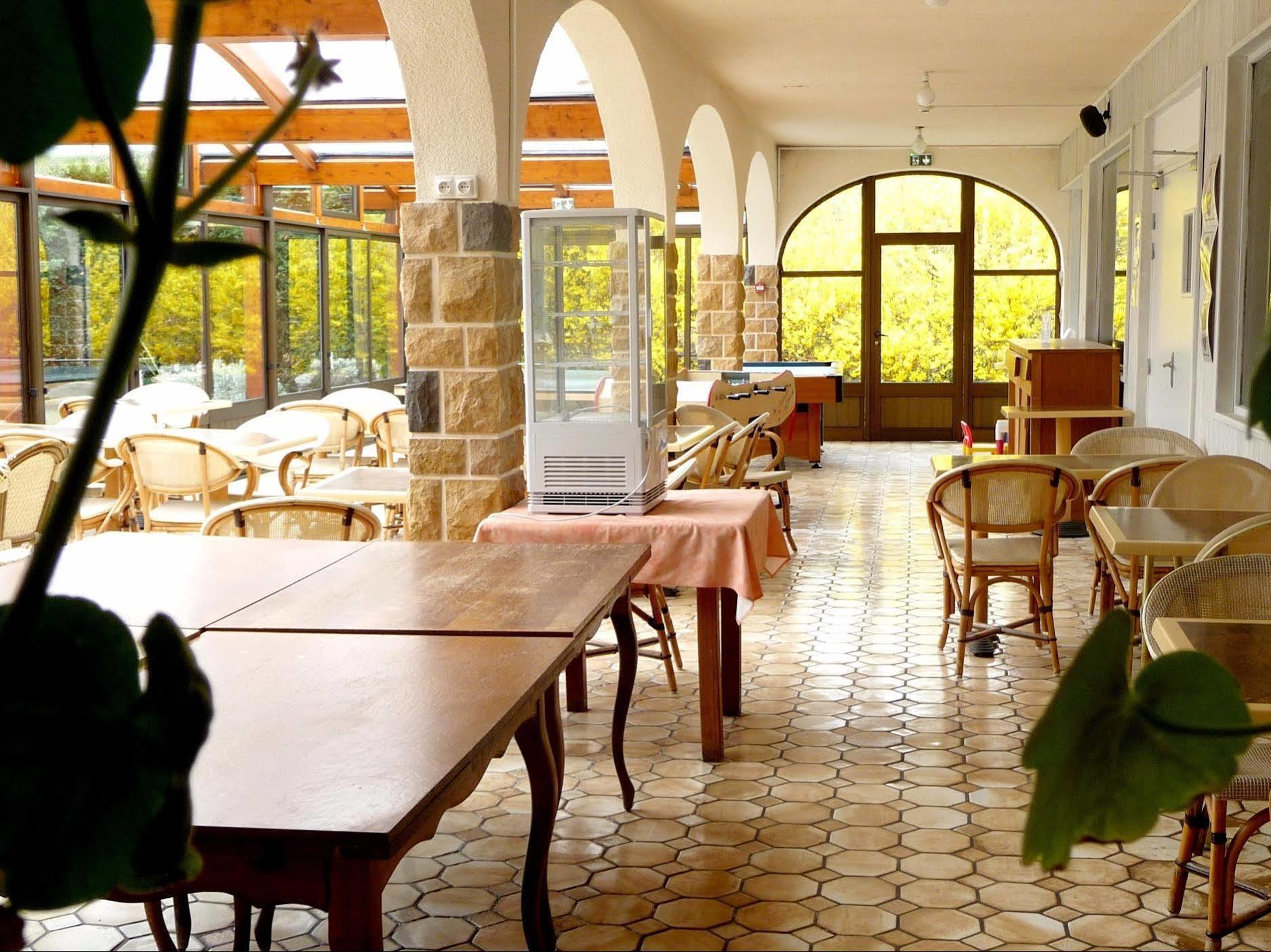 Logis La Rose Des Vents Hotel Волвик Екстериор снимка