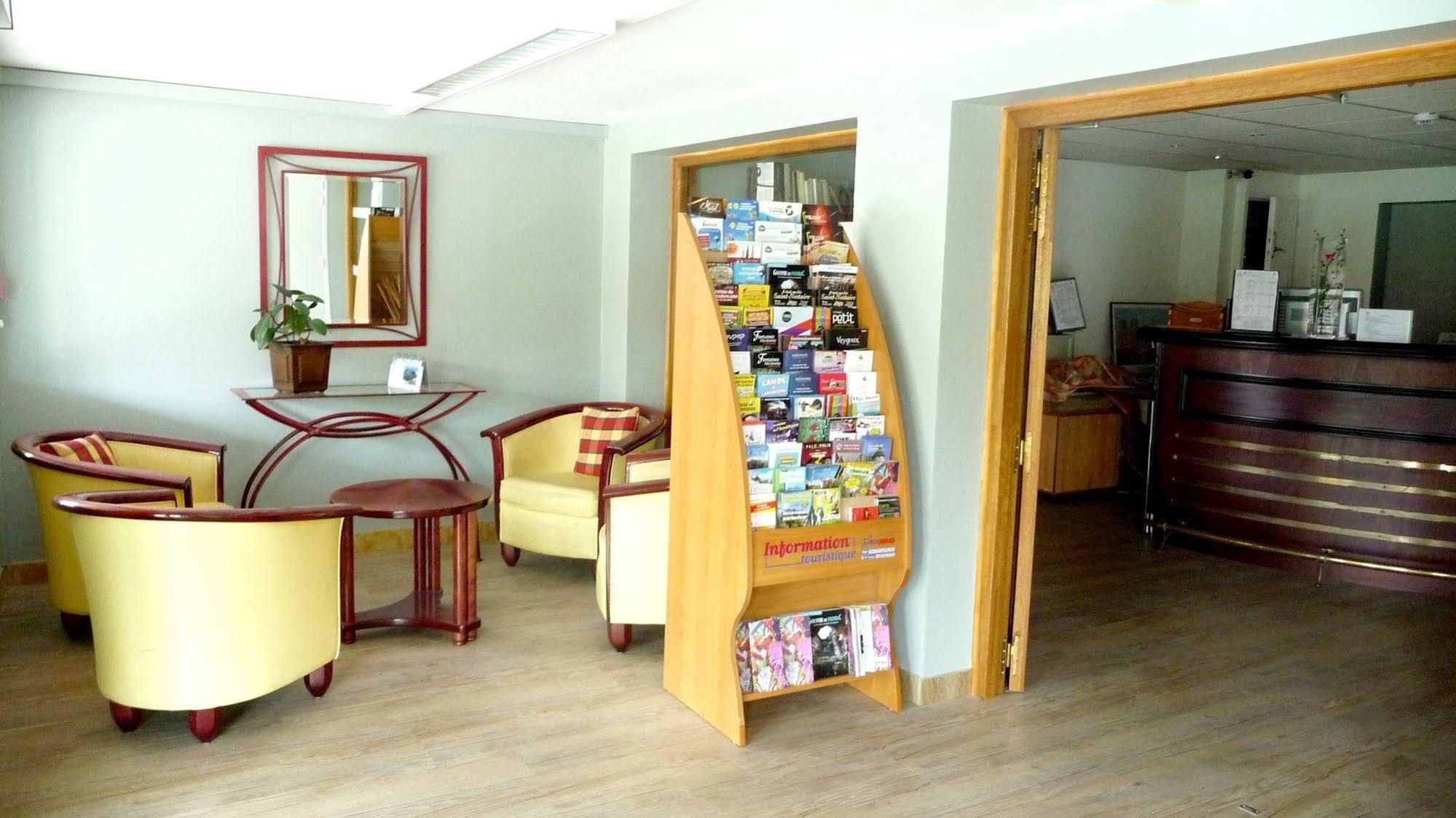Logis La Rose Des Vents Hotel Волвик Екстериор снимка